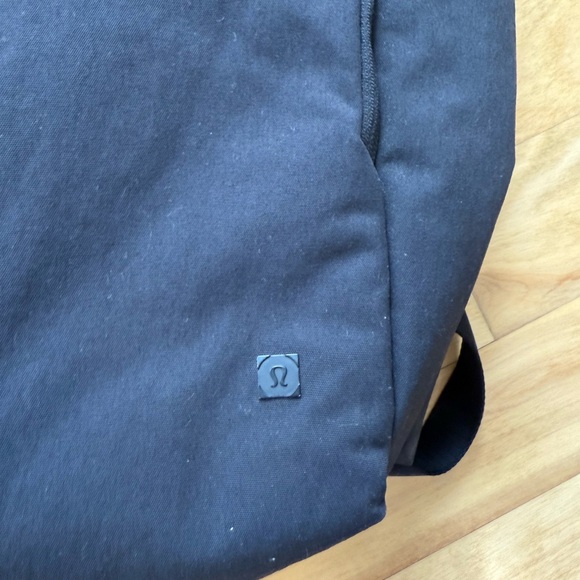 Lululemon Early Embark Backpack - Picture 5 of 13